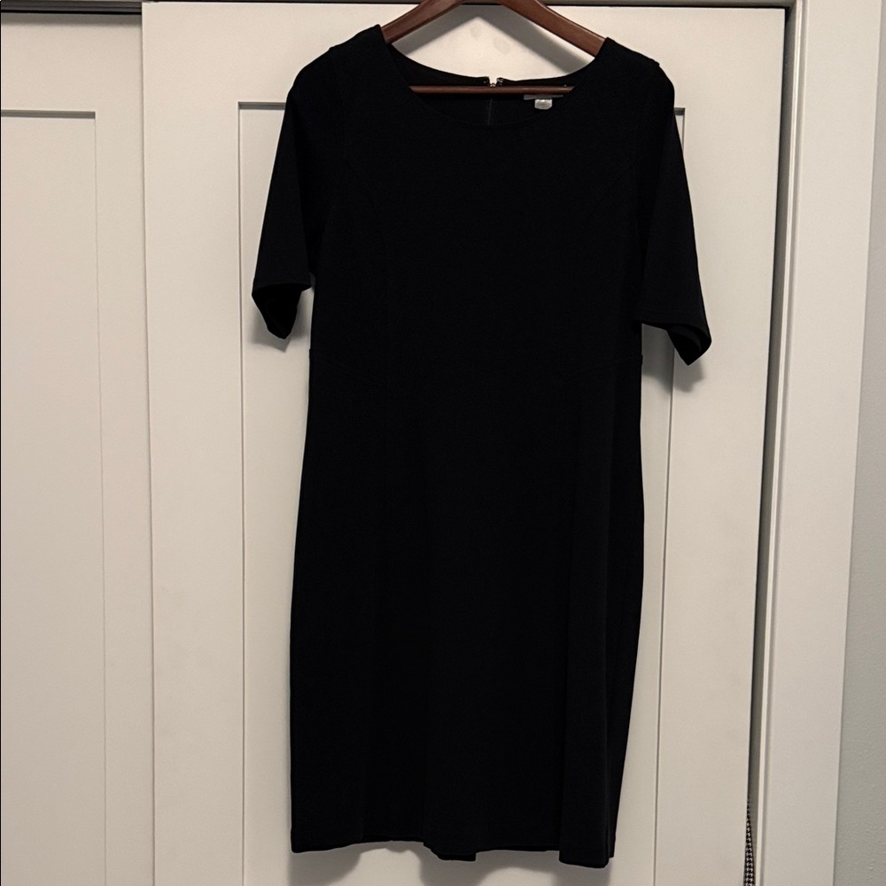 Garnet Hill Classic Black Short Sleeve Dress